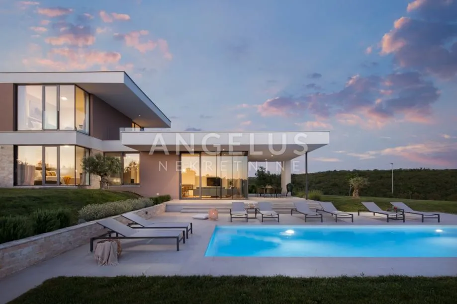 Istra, Novigrad - moderna vila s pogledom na more (prodaja) - cover