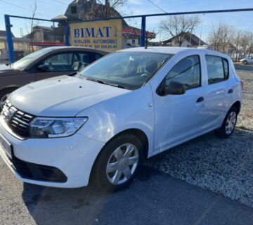 Dacia Sandero 1,0 SCe - cover