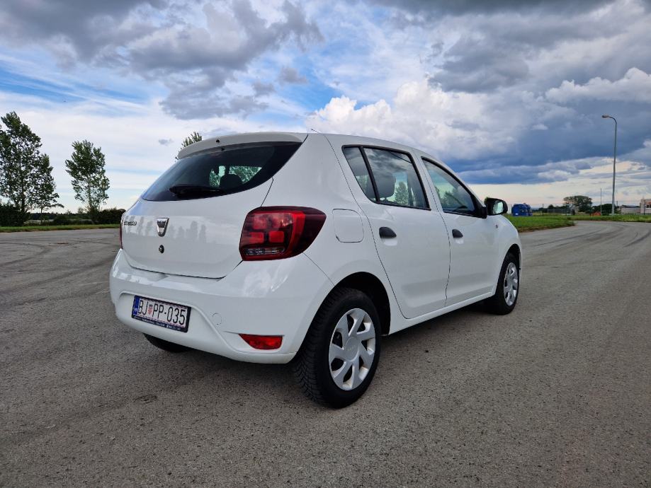 dacia-sandero-1.5-dci-redizajn-klima-servisna-knjiga-reg-1-godinu-slika-221879297