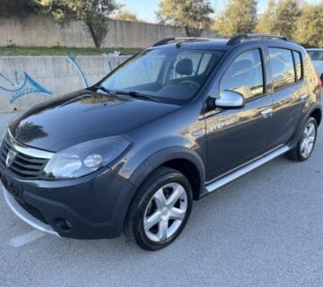 Dacia Sandero 1.6 Stepway2, LPG tvornički plin, polukoža - cover