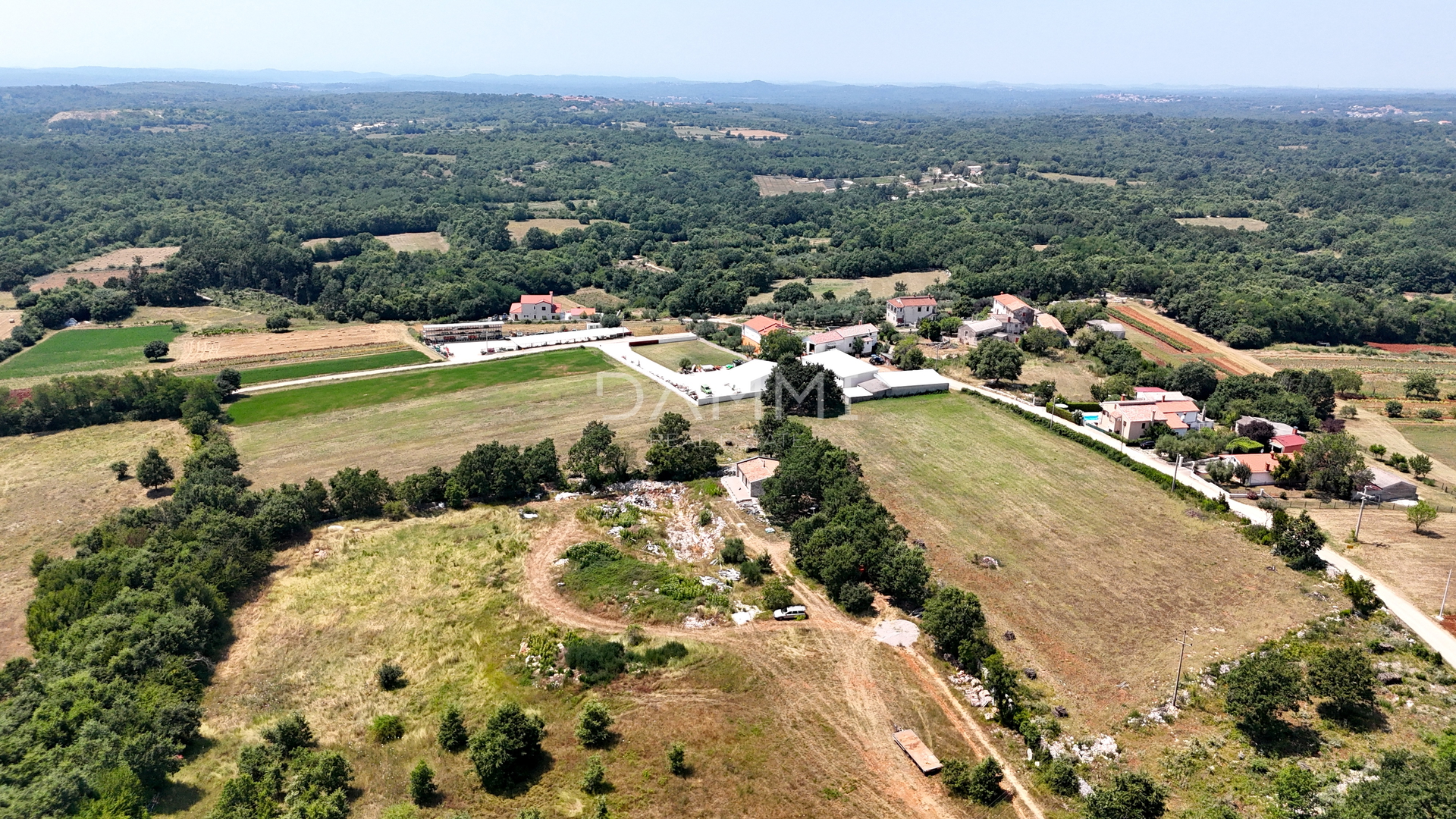 ISTRA, SVETI LOVREČ - Građevinsko zemljište za investitore - cover