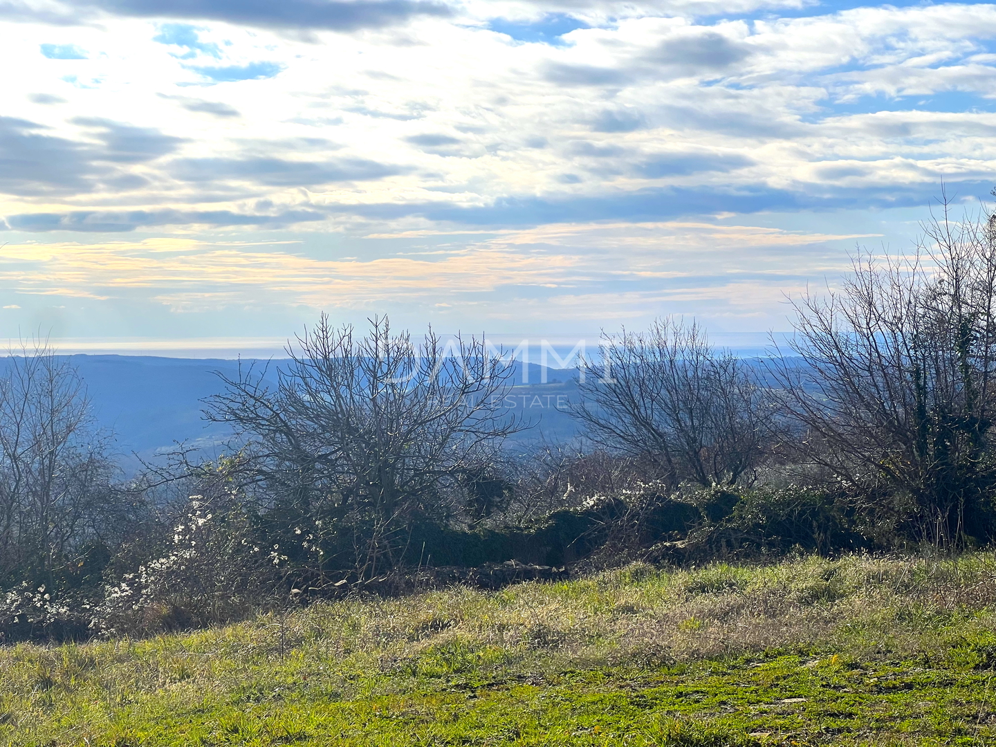 ISTRA, GROŽNJAN - Građevinsko zemljište panoramski pogled more - cover