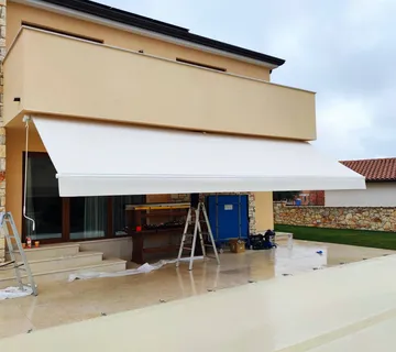 Tenda na izbačaj - cover