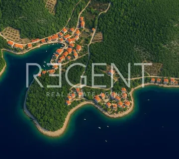 Korčula - građevinsko zemljište s projektom - cover