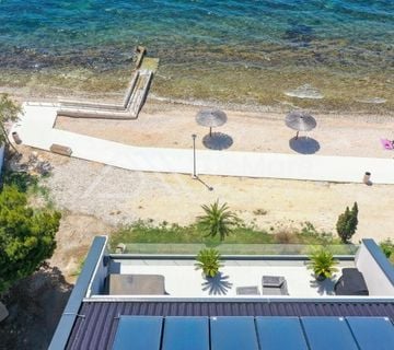 BIBINJE- 1. RED DO MORA, LUX Dvosoban Apartman 64 m2,terasa, VRT  - cover