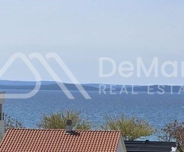 PRIVLAKA-NOVO- Apartman sa 2. sp.Sobe- 2 xParking - Blizina plaže! - cover