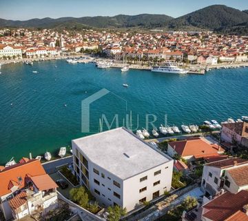 VELA LUKA, KORČULA - Stan 153,9 m2 Prvi Red do Mora - cover