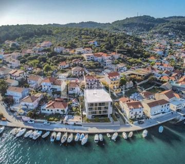 VELA LUKA, KORČULA - Stan 152,2 m2 Prvi Red do Mora - cover