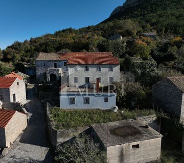 TOMISLAVOVAC - Kamena kuća 280m2 s okućnicom - cover