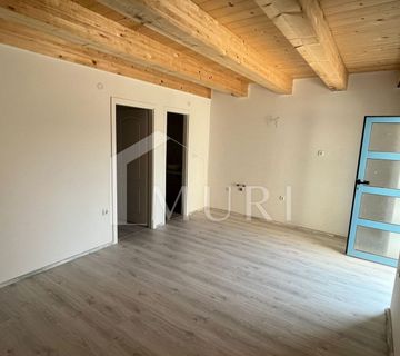 ŽRNOVO, KORČULA - Tri Stana u Renoviranoj Kamenoj Kući (180m2) - cover