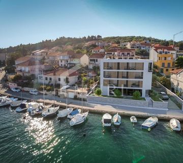 VELA LUKA, KORČULA - Stan 152,2m2 Prvi Red do Mora - cover