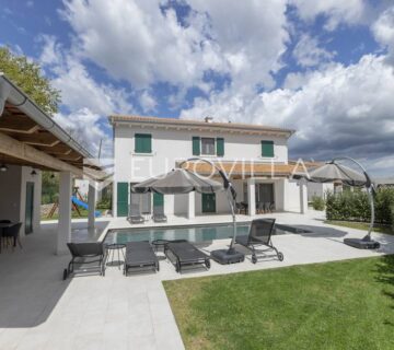 Istra, Barban prekrasna villa NKP 160 m2 sa bazenom - cover