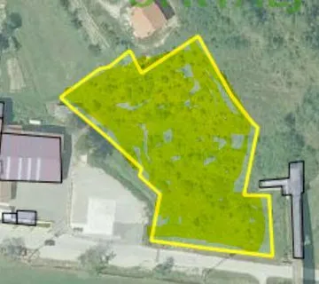 MOTOVUN-GRAĐEVINSKO ZEMLJIŠTE NA PRODAJI - cover