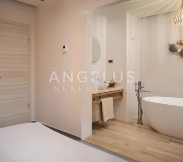 Makarska Rivijera - luksuzna vila s bazenom i panoramskim pogledom - cover