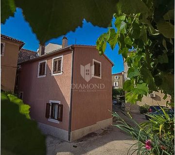 Poreč, okolica, idilična kuća u starom gradu! - cover