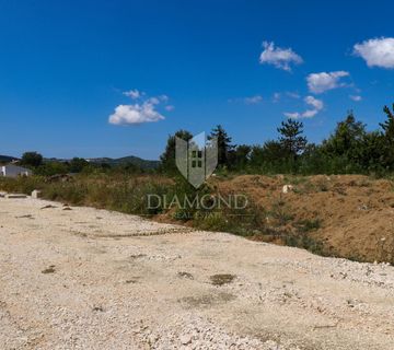 Zemljište na mirnoj lokaciji sa prekrasnim pogledom! - cover