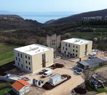 Labin, luksuzni penthouse sa pogledom na more  - cover