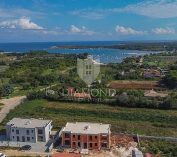 Stan u prizemlju sa vrtom, blizu plaže u okolici Medulina - cover