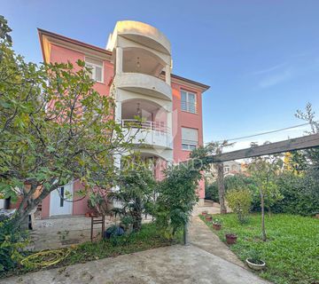 Premantura, dva apartmana 800m od mora - cover