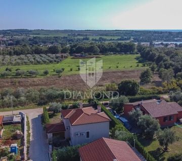 Novigrad, okolica! Predivna vila u izgradnji 700 m od mora! - cover