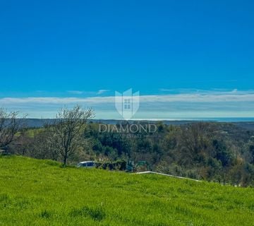 Zemljište sa panoramskim pogledom i građevinskom dozvolom za vilu sa bazenom! - cover