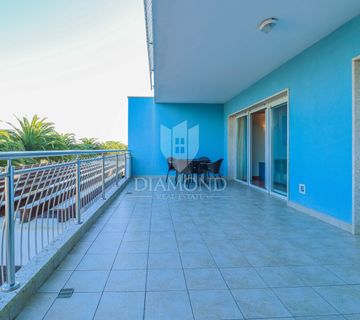 Umag, Crveni vrh! Odličan stan na 100 m od mora! - cover