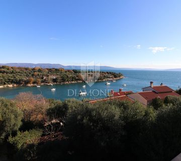 Labin, Rabac, apartmanska kuća 2.red do mora - cover