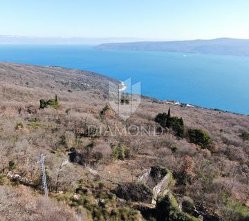 Labin, okolica, starina sa prekrasnim pogledom na more - cover