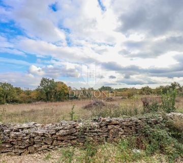 Marčana, okolica, zemljište na kraju građevinske zone - cover