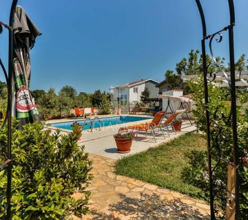 Apartmanska kuća za odmor nadomak mora u Medulinu! - cover