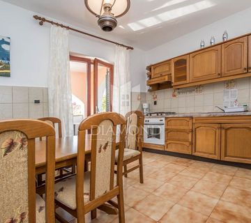 Novigrad, samostojeća kuća 500 m od mora - cover