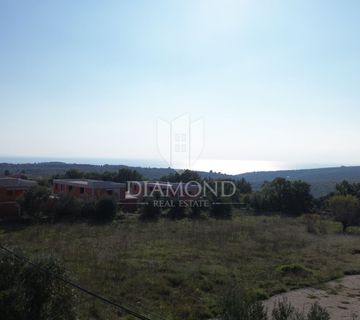 Marčana, prostrano zemljište s pogledom na more - cover