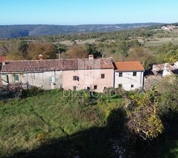Labin, zemljište s građevinskom dozvolom - cover