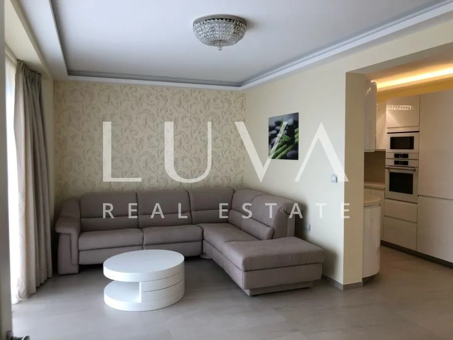 Zagreb, Gornje Prekrižje, 3s stan 70m2 s terasom 40m2 + 2 parkinga - cover