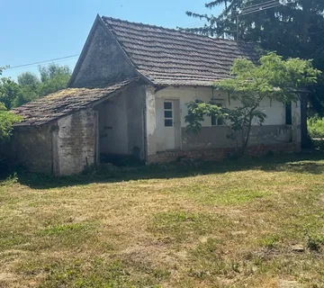 Prodaja, Kuća za rušenje s okućnicom površine 3110m2, PRILIKA! - cover