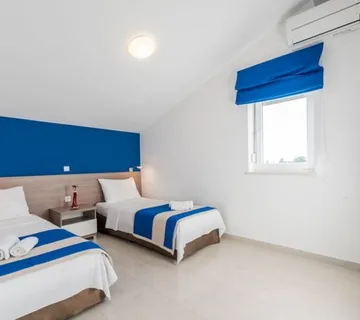 Novalja - PRVI RED DO MORA, 116.12m2, balkon!S7 - cover