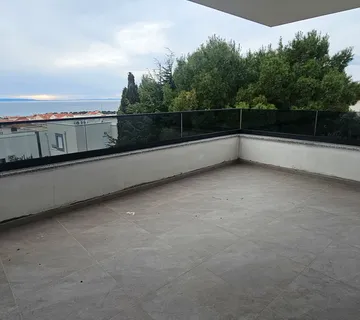 Novalja, novogradnja, 2.kat, 75m2, pogled na more, Ap3