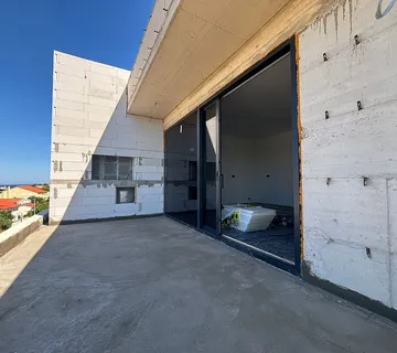 Stara Novalja, 74m2, 3s, 1.kat, pogled na more! - cover