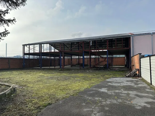 Poslovno-skladišna zgrada, površine 962m2, PRILIKA! - cover
