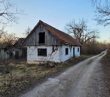 Klanac Perjasićki: Malo imanje okruženom prirodom i mirom - cover