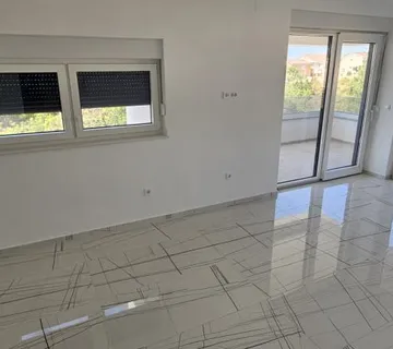 Novalja, 76.80m2, 2.kat, POGLED NA MORE!A_A3 - cover