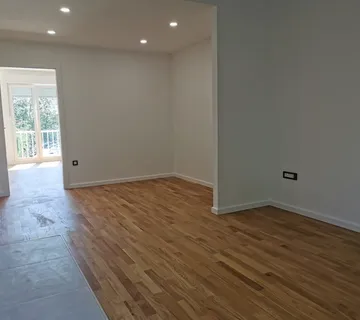 Trnsko, 52m2, 2.kat, uređen, spremište - Zagreb