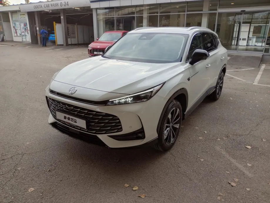 MG HS HEV LUXURY 1.5L HYBRID+ AUTOMATIC "NOVI MODEL" - cover