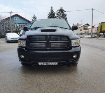 Dodge RAM SRT 10 automatik - cover