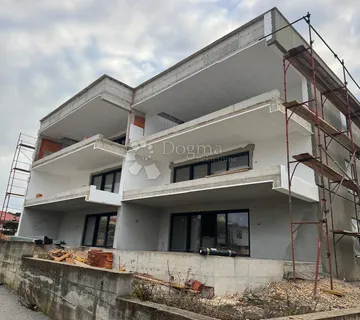Ekskluzivni penthouse uz more, terasa 120 m² - cover