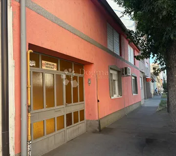 Roh-bau potencijal u centru – 108 m² + dvorište - Osijek