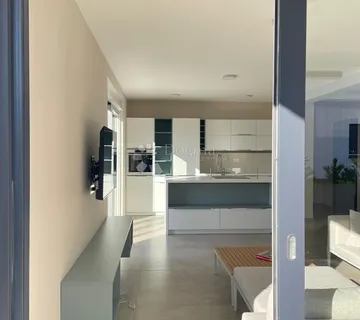 Privlaka - apartman na 1. katu s pogledom na more