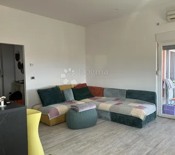 Srdoči – 81,65 m², pogled na Kvarner, 2 parkinga - Rijeka