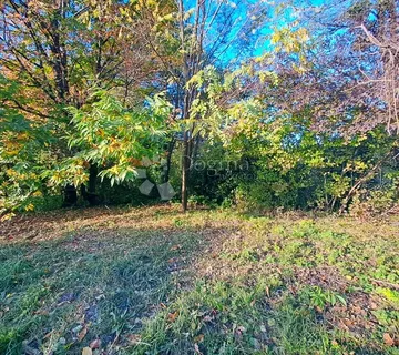 ZAGREB - PERJAVICA - građevinsko zemljište 640 m2