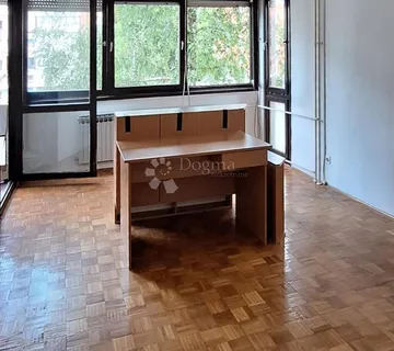 Stan s puno mogućnosti u Španskom - Zagreb
